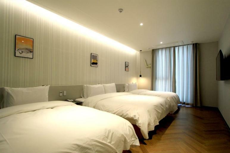 Perfect Hotel Gimhae Екстериор снимка