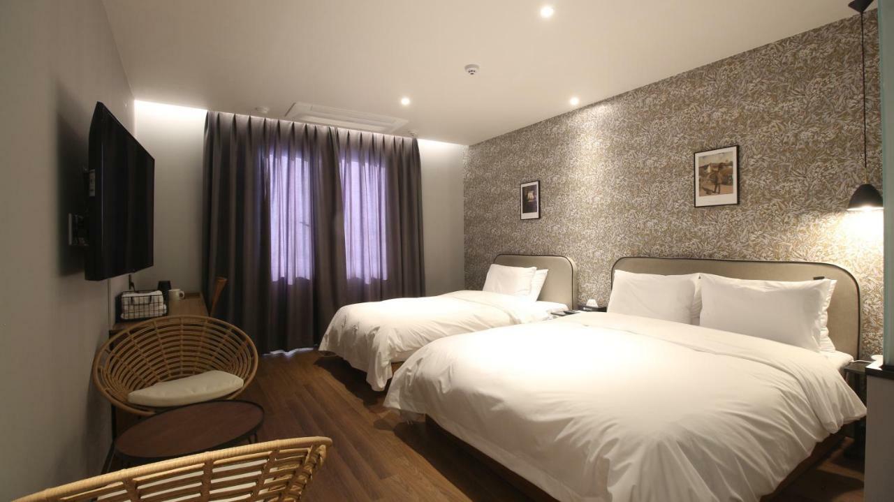 Perfect Hotel Gimhae Екстериор снимка